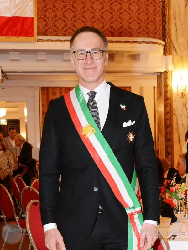 پروفسور دکتر شاهرخ شریعت