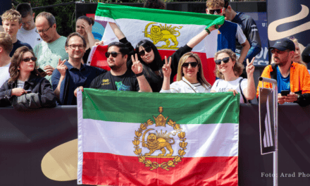 گزارش ماراتن وین ۲۰۲۶؛ نمایش همبستگی ایرانیان با پرچم شیر و خورشید در قلب اروپا